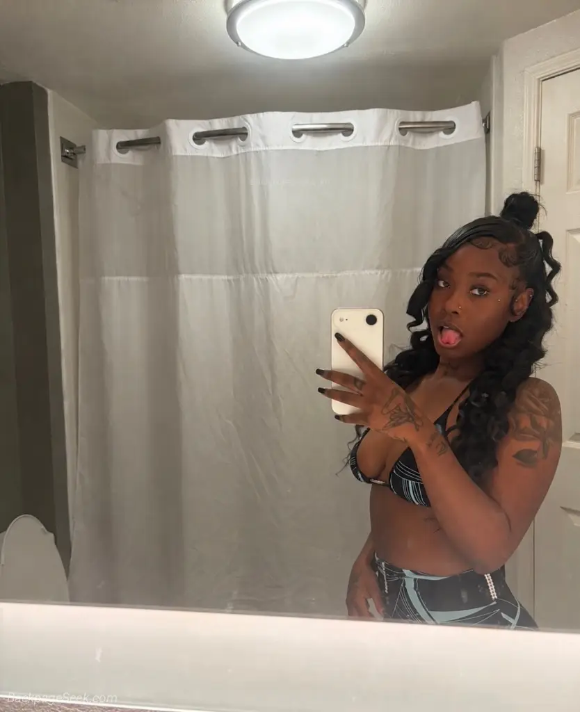 DON T WAIT A LITTLE TEASE NEVER HURT READY FOR MORE in Denver – Women Seeking Men photo 4