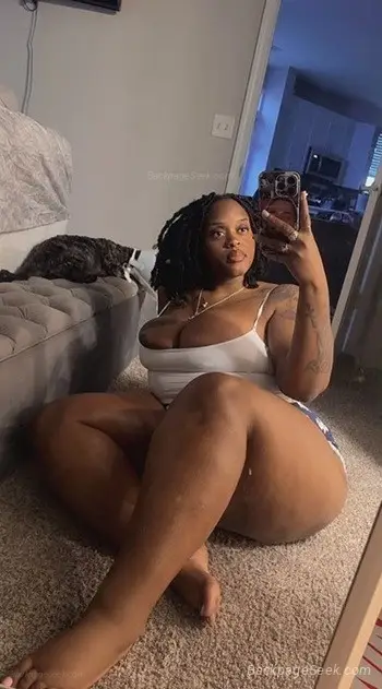 Curvy BBW Beauty DIVORCED & CONFIDENT Any Guy Welcome Sweet Smile Hot