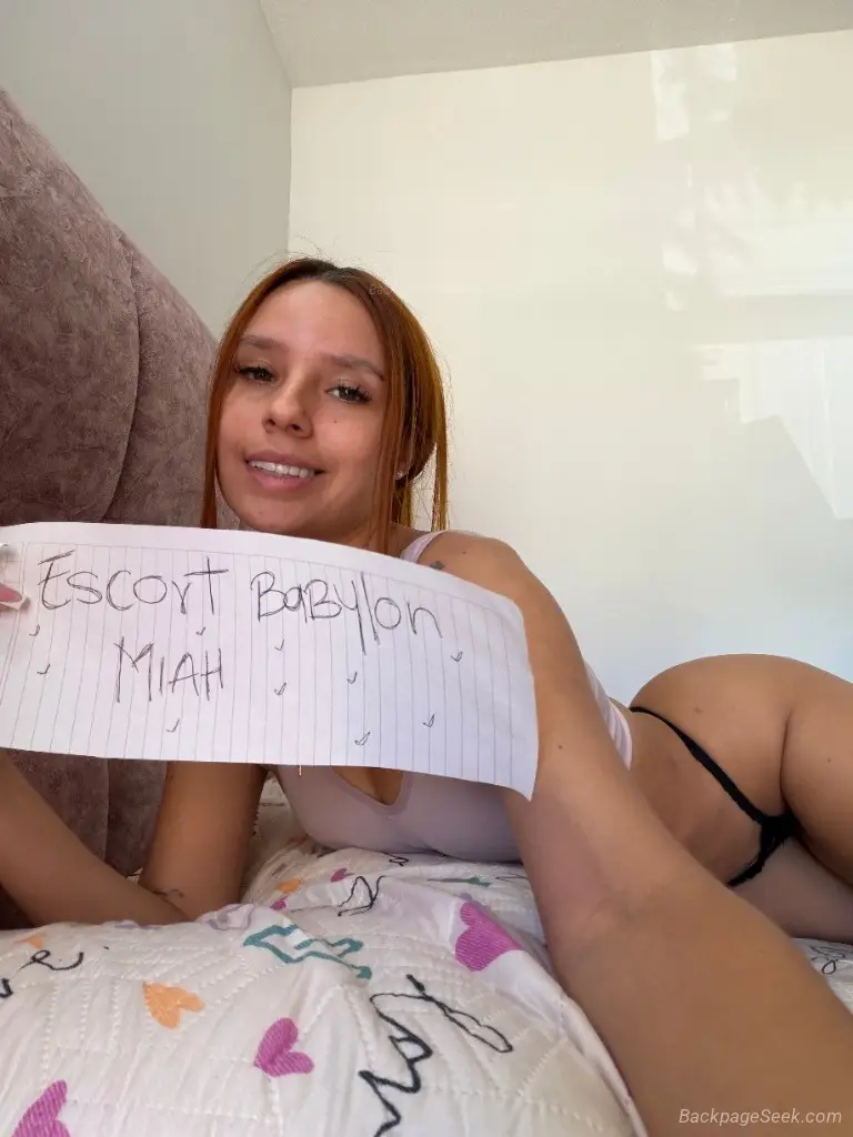 Sexy Redhead Latina Wants One Discreet Fuck Buddy RIGHT NOW in Des Moines – Women Seeking Men photo 3