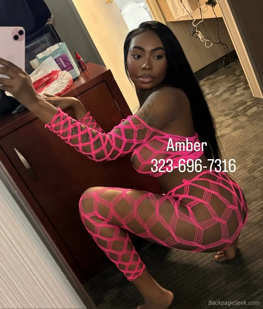 Petite Amber Last day in Town Discreet Upscale Incall in Southfield