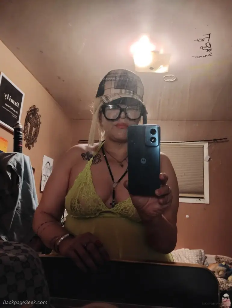 looking for A good time look no further in Edmonton – Women Seeking Men photo 5