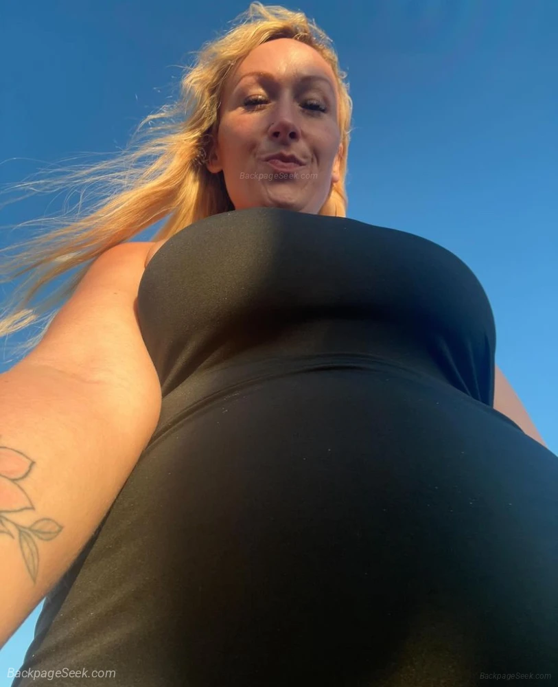 HOT FEMALE DOWN FOR MEET UPS in Edmonton – Women Seeking Men photo 3