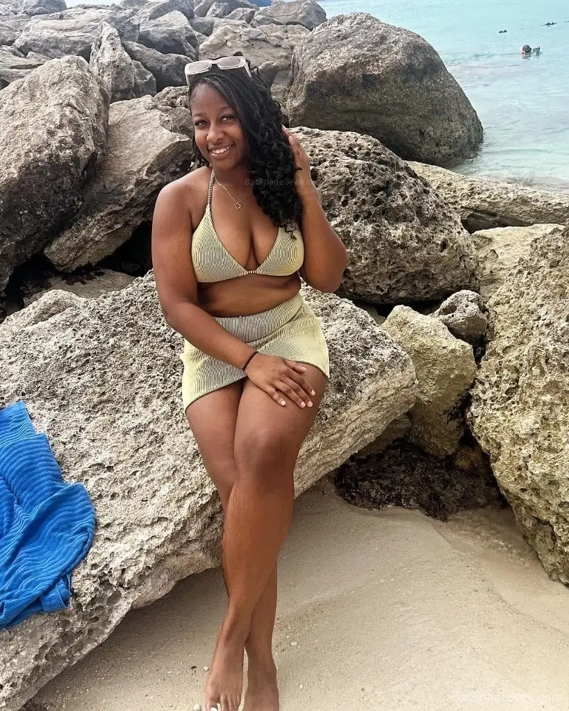 Sweet enough to tempt you wild enough to keep you curious in Fayetteville – Women Seeking Men photo 2