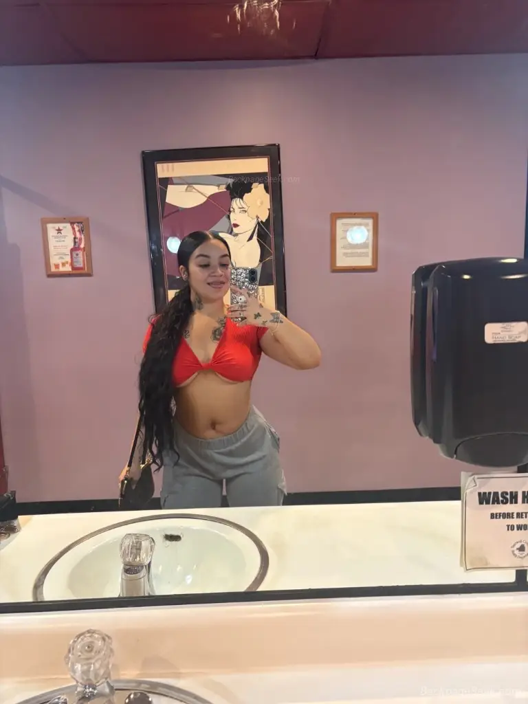 Slim Thick BraceFace Baddie in Fort Lauderdale – Women Seeking Men photo 3