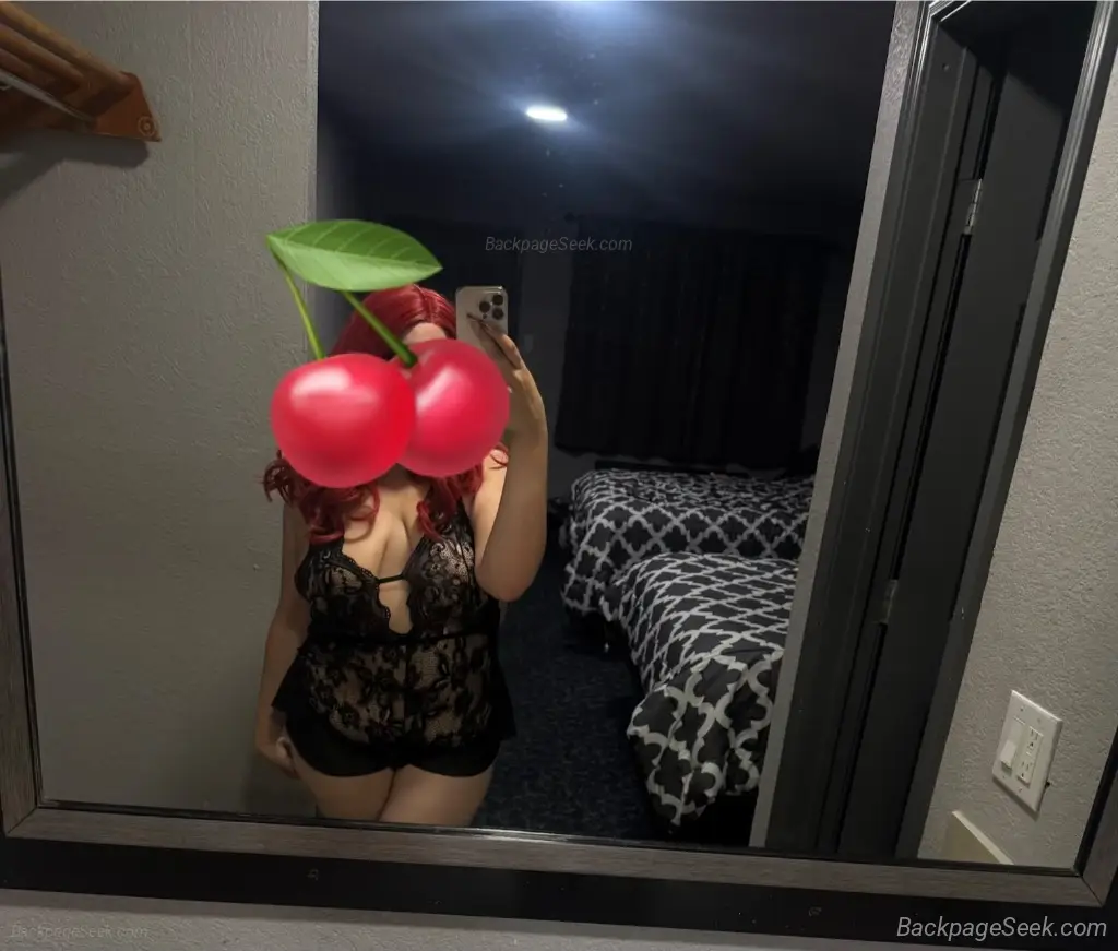 LATINA MILF READY TO PLEASE YOU PAPI