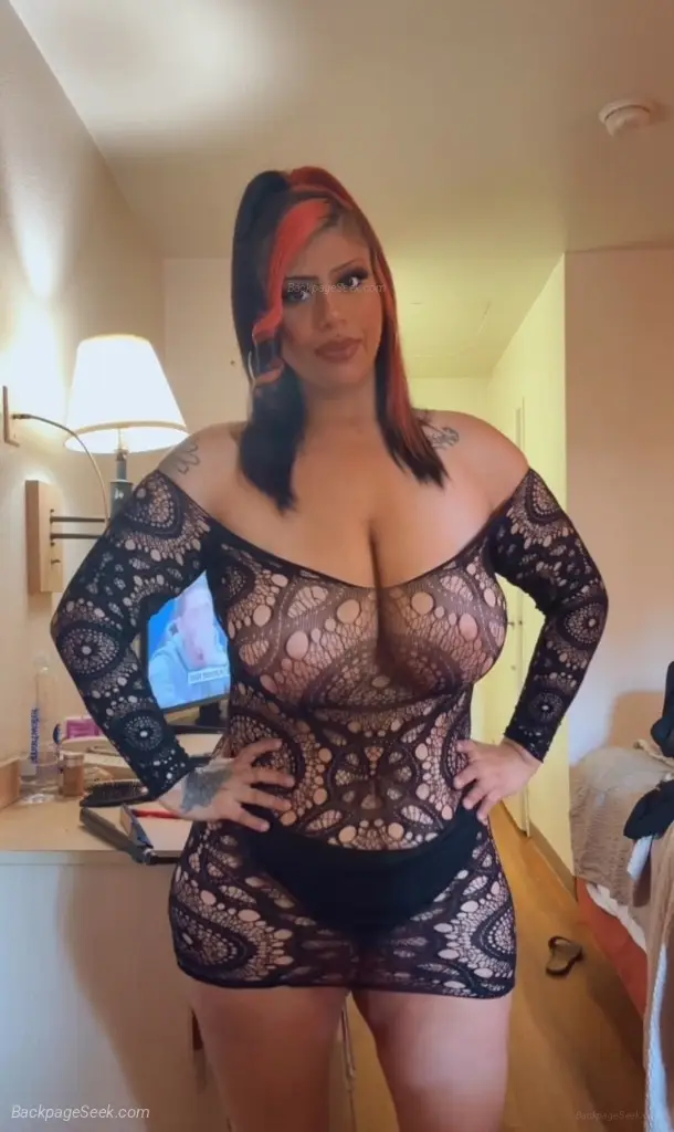 BIG BOOBS FAT ASS