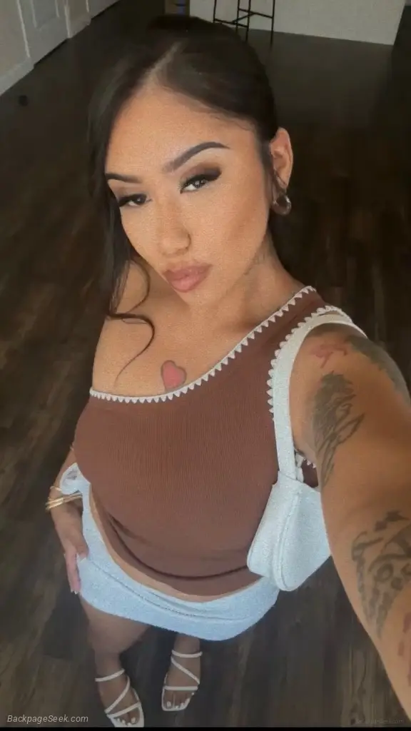 Your Favorite Latina Don t miss out FaceTime Shows Incalls