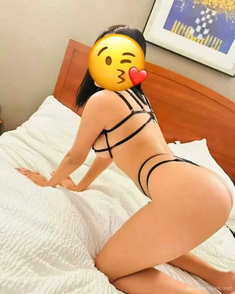 Beautiful Asian & Latin Beauties Available Now Sweet Looks, Natural