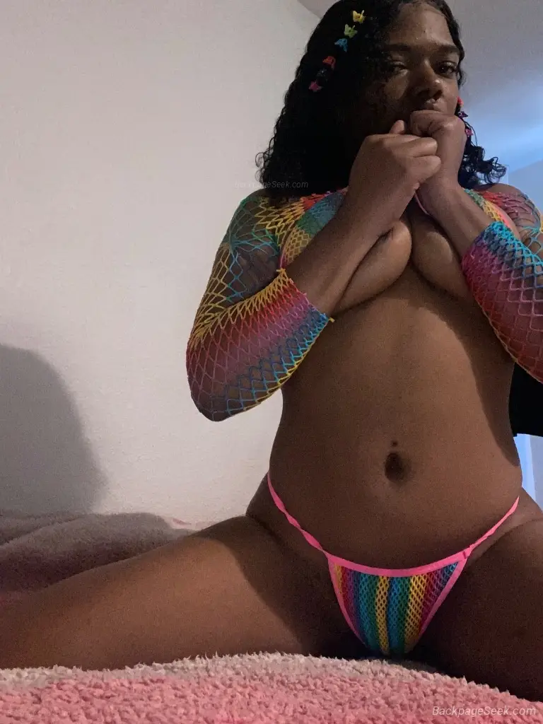 petite ebony Gentlemens favorite chocolate SeXY petite FreaK in Fresno – Women Seeking Men photo 2