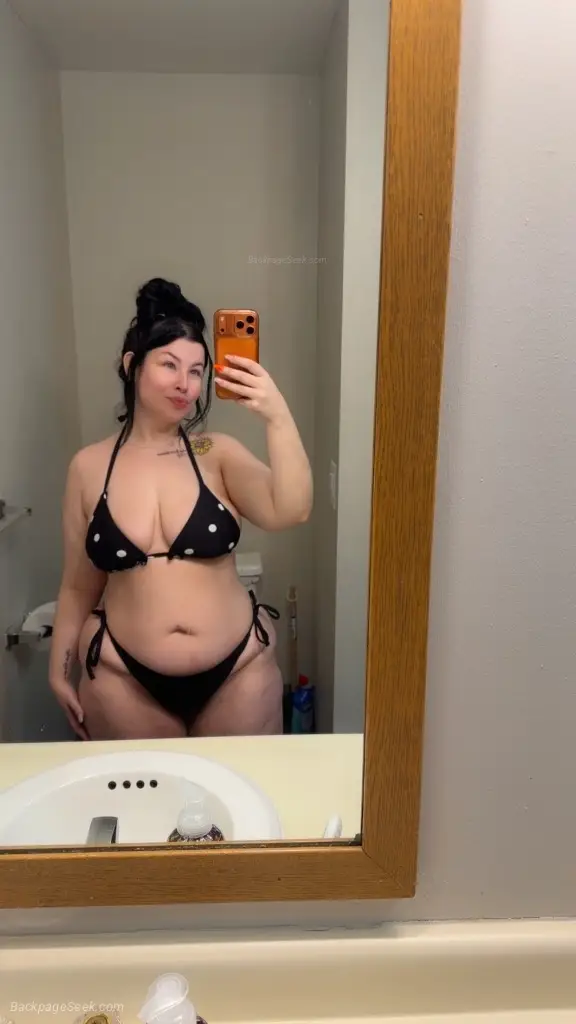 let this blue eyed beauty make your day in Grand Rapids – Women Seeking Men photo 2