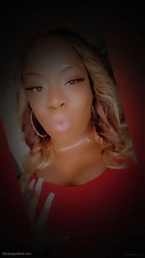 THROAT GO 50 SEX 100 IM HOSTING in Greensboro – Women Seeking Men photo 5
