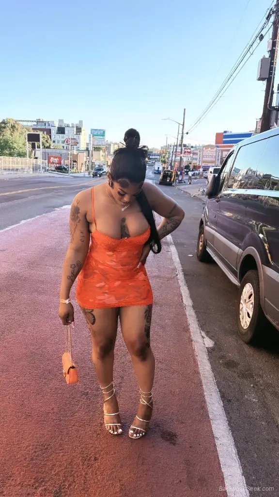 Head God in Hartford – Women Seeking Men photo 2