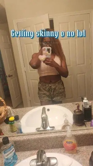 TRYING TO KEEP MY ROOM 40 HEADDOC or GIVE ME HEADMASSAGENEED... in Houston – Women Seeking Men photo 3