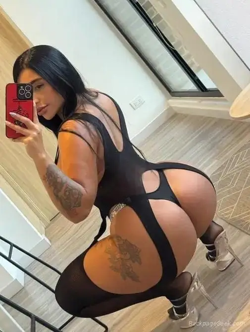 SEXY MUEQUITA LATINA EN TU ZONA TRAVIESA Y SENSUAL