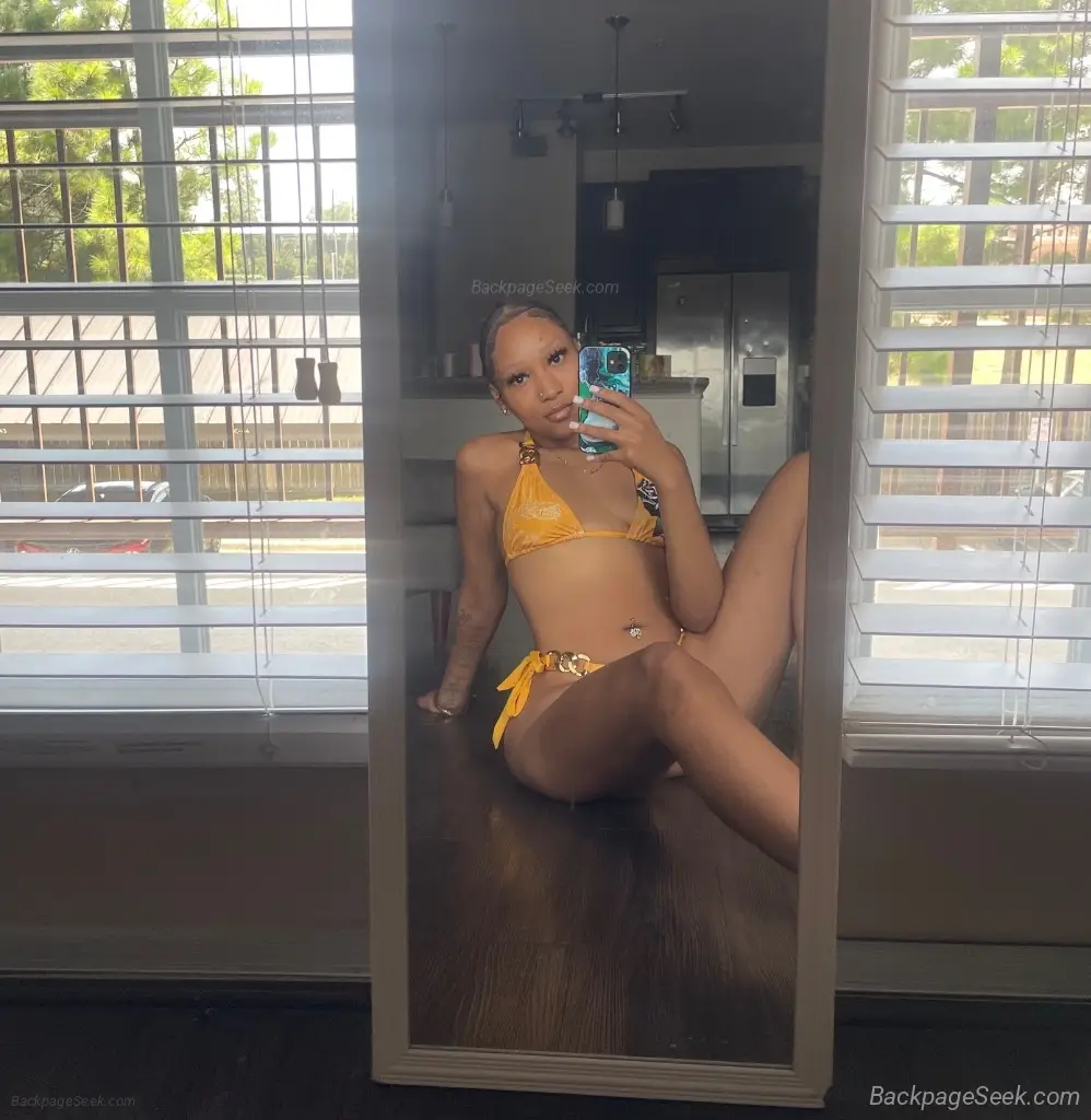 SEXY BLASIAN SLUT WHO LIKES TO FUCK 25 ft shows in Houston – Women Seeking Men photo 4