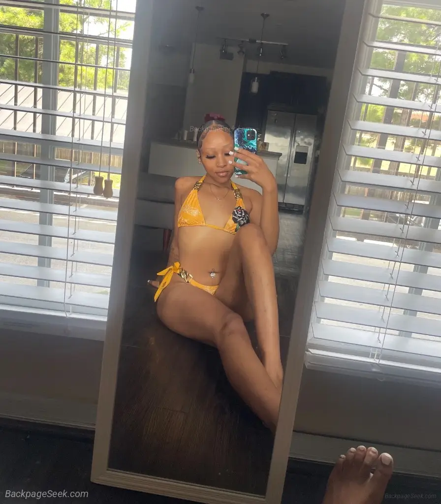 SEXY BLASIAN SLUT WHO LIKES TO FUCK 25 ft shows in Houston – Women Seeking Men photo 6