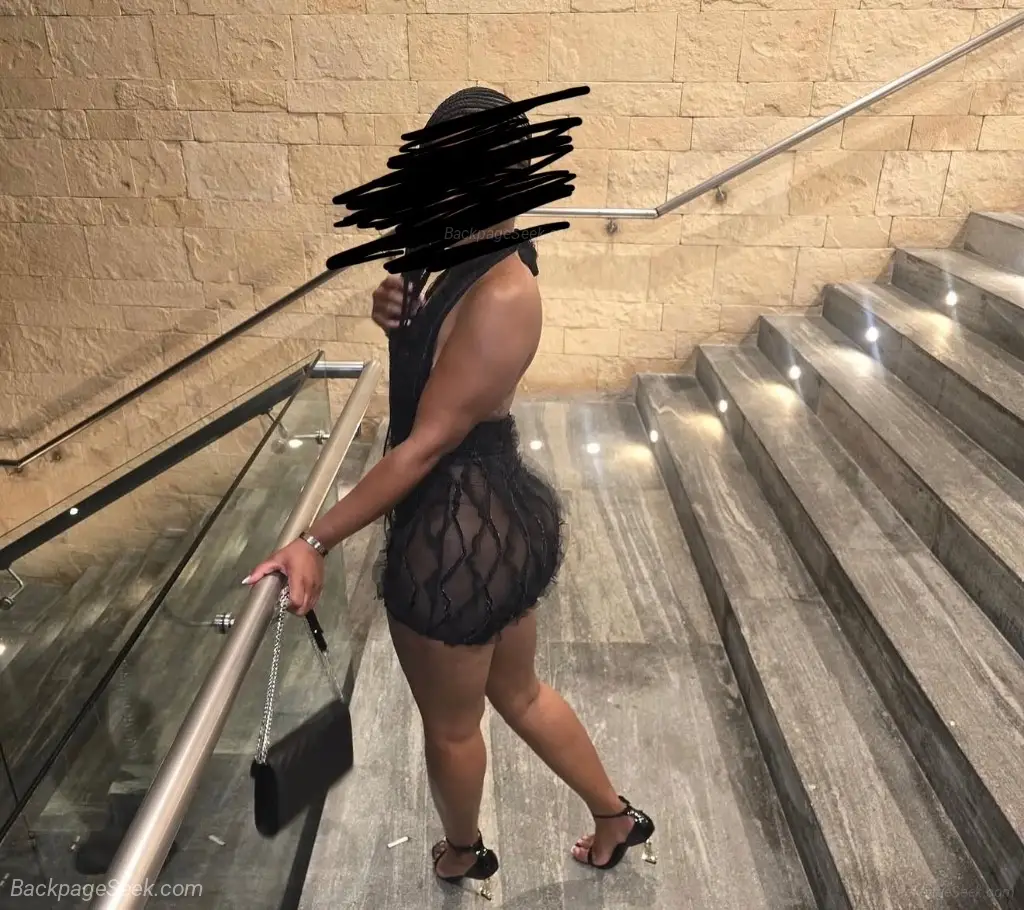 pretty thick carmel Fedish friendly The Head Doctor qv 70 in Houston – Women Seeking Men photo 4