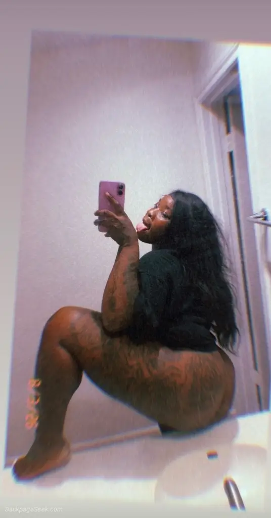CARDATES MUST PULL UP NO BLACK GUYS AT ALL in Houston – Women Seeking Men photo 2