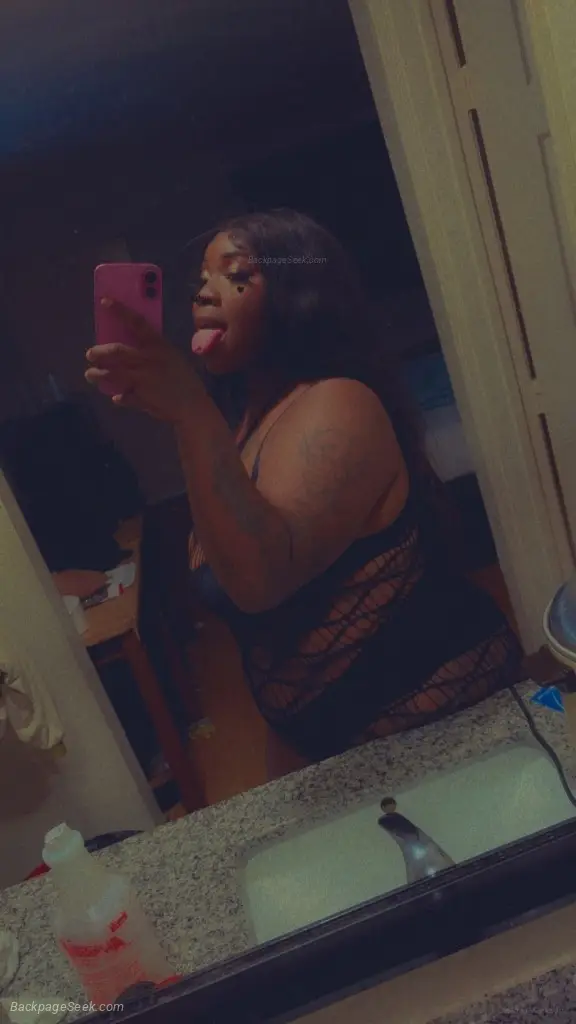 CARDATES MUST PULL UP NO BLACK GUYS AT ALL in Houston – Women Seeking Men photo 3