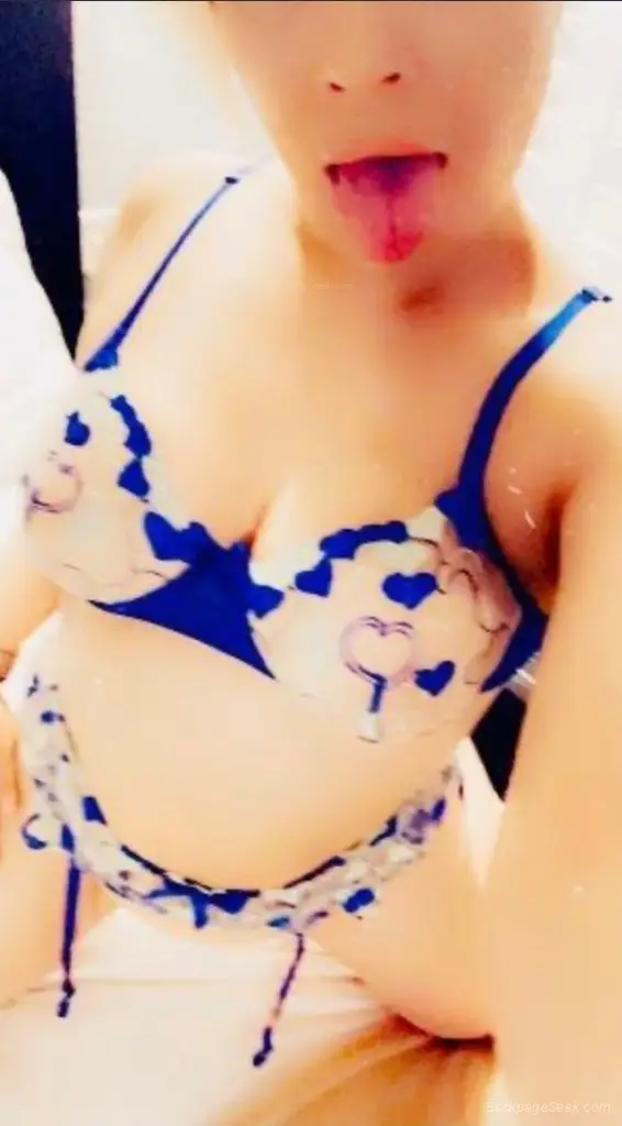 Topless Friday submissive LO im availlabe come see about me in Houston – Women Seeking Men photo 5