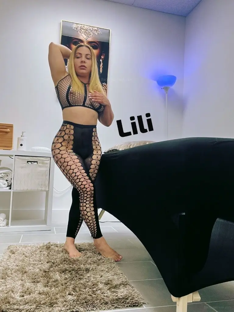 Lili in Houston – Women Seeking Men photo 4
