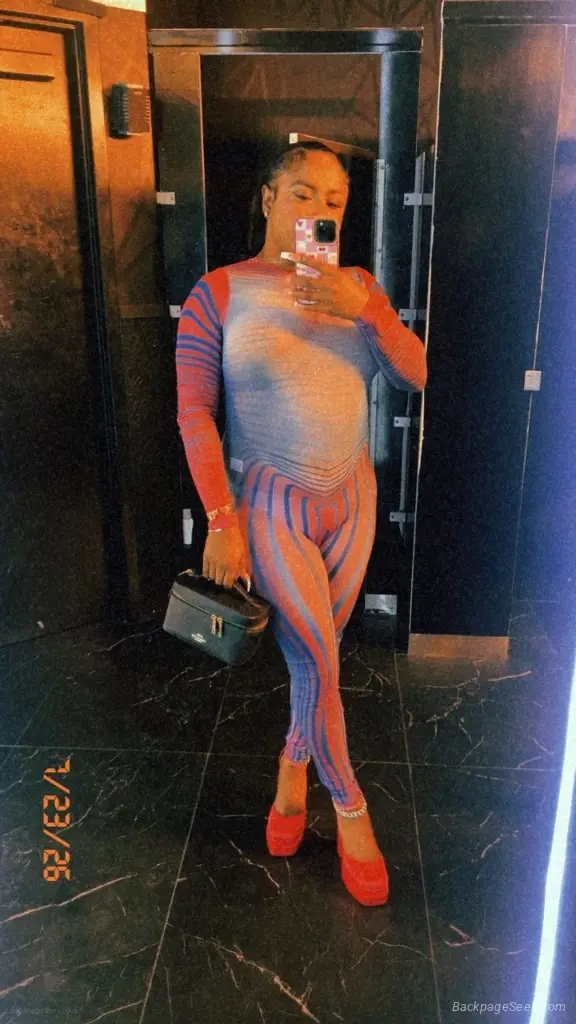 Ultimate Mean girl TS Regina Ready to get nasty facetime sho... in Houston – Women Seeking Men photo 6