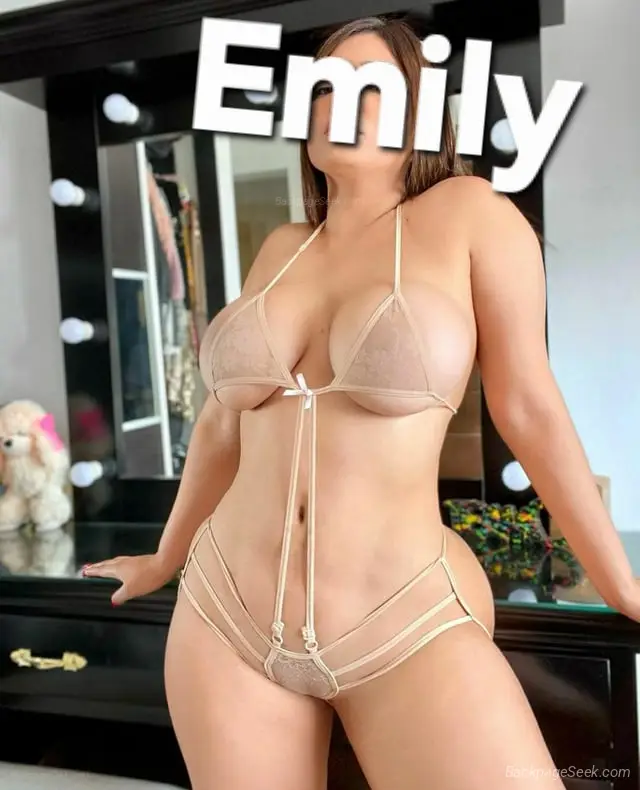 Linda y sexy Emily dispuesta a complacerte y llevarte al cli... in Houston – Women Seeking Men photo 5
