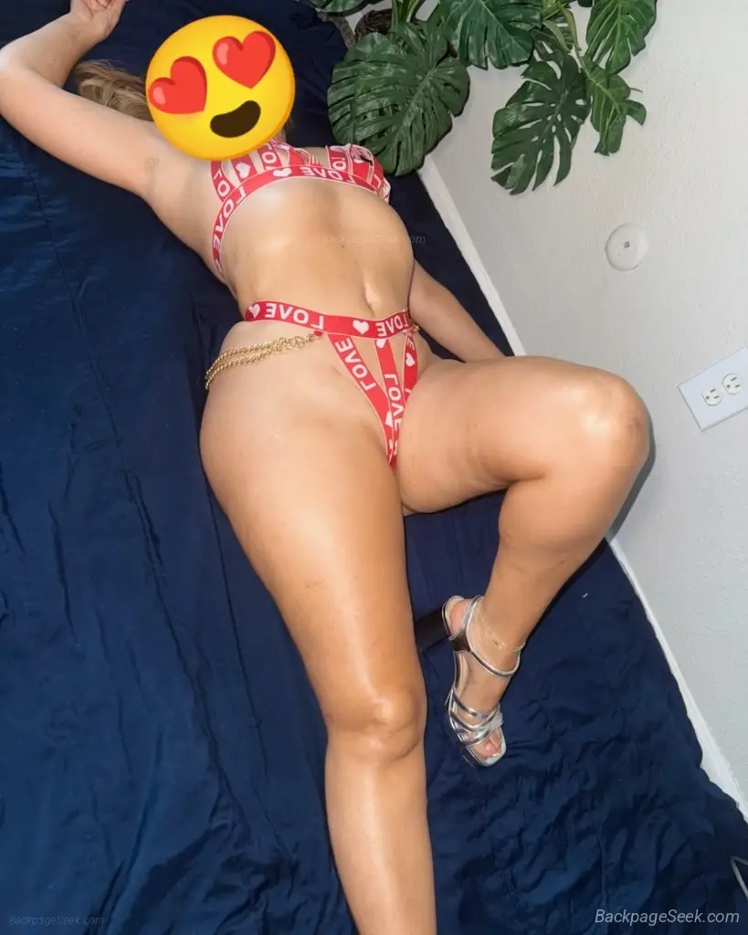 colombiana deliciosa lista para cumplir tus fantasia papi in Houston – Women Seeking Men photo 5