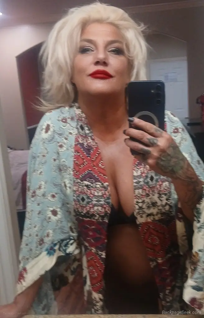 Favorite Hot Blonde Ready for some Fun in Houston – Women Seeking Men photo 2