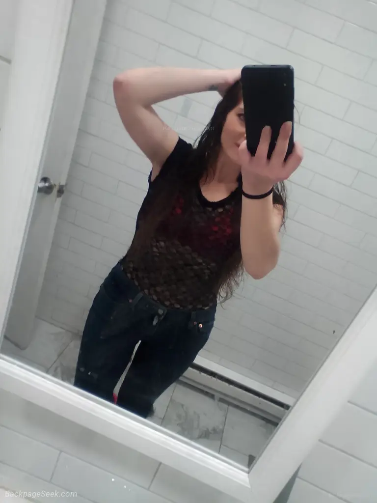 If You Add To My Donation Box I'll Let You Add To My Box in Hudson Valley – Women Seeking Men photo 3