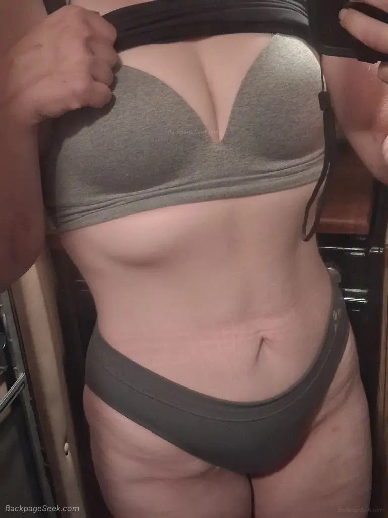 If You Add To My Donation Box I'll Let You Add To My Box in Hudson Valley – Women Seeking Men photo 6