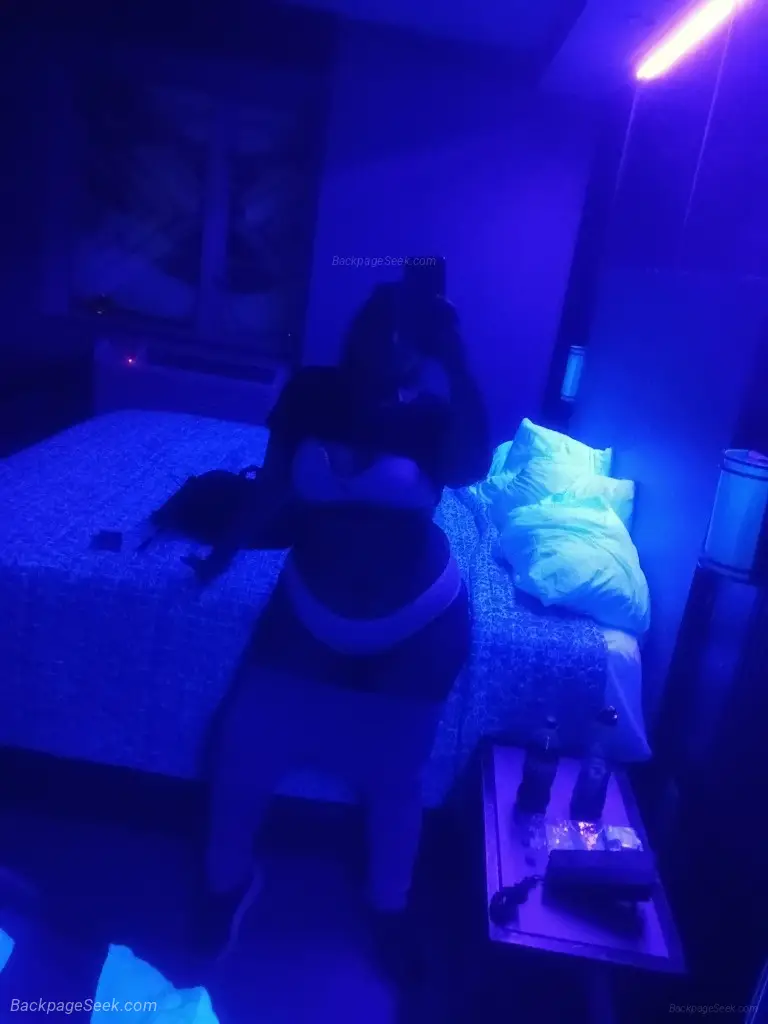 Eat my pussy til i cum and I'll deep throat you until you ru... in Hudson Valley – Women Seeking Men photo 4