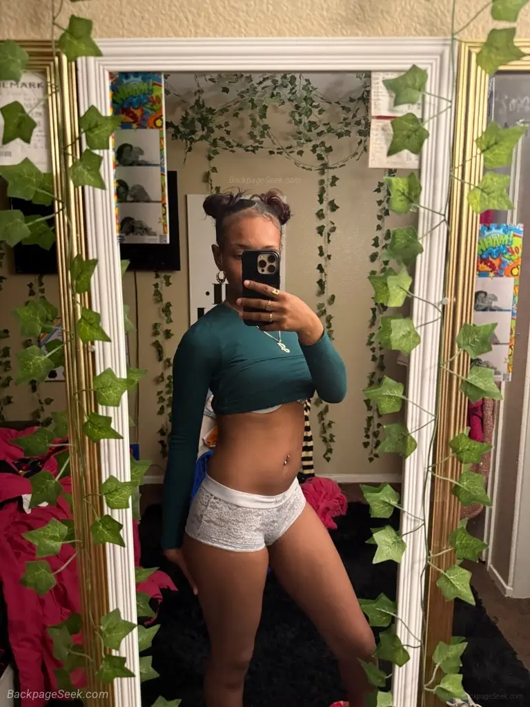 BROWN PETITE shit in Inland Empire – Women Seeking Men photo 4