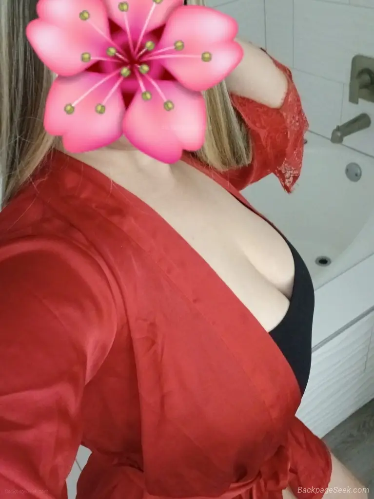 Rica latina caliente tetona in Inland Empire – Women Seeking Men photo 2