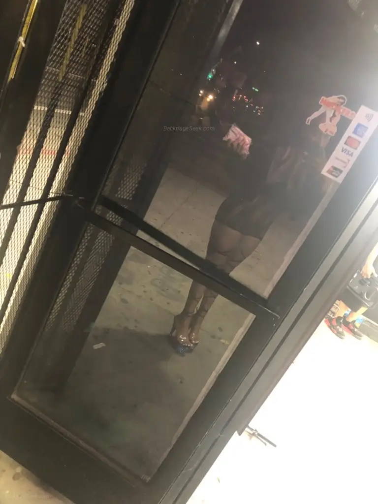 TiGht Pussy, Juicy Booty Goddess Ruby Doll