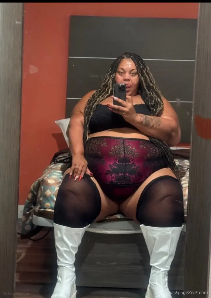 I can host out calls are available as well ASK ABOUT MY SPEC... in Inland Empire – Women Seeking Men photo 3