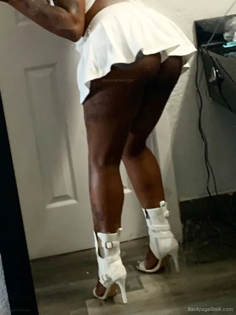 MISS JUICY BOOTY outcall
