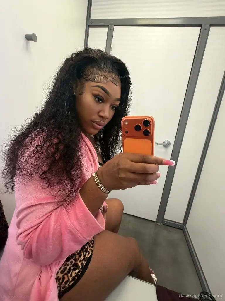 WET COOCHIE BARBIE in Jackson – Women Seeking Men photo 4