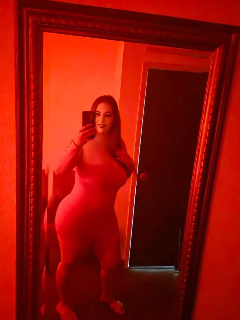 Reviewed Captivating Mezmerizing Sexy Kelsey Lee NO DEPOSITS... in Kansas City – Women Seeking Men photo 2