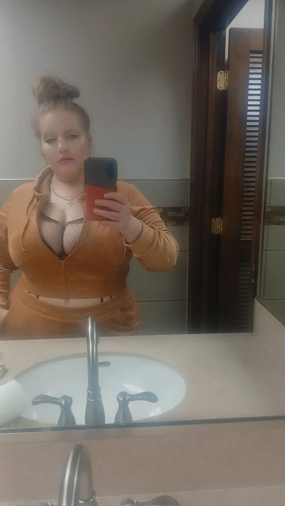 Daisy Dukes 100 Special Limited Time in Kansas City – Women Seeking Men photo 4