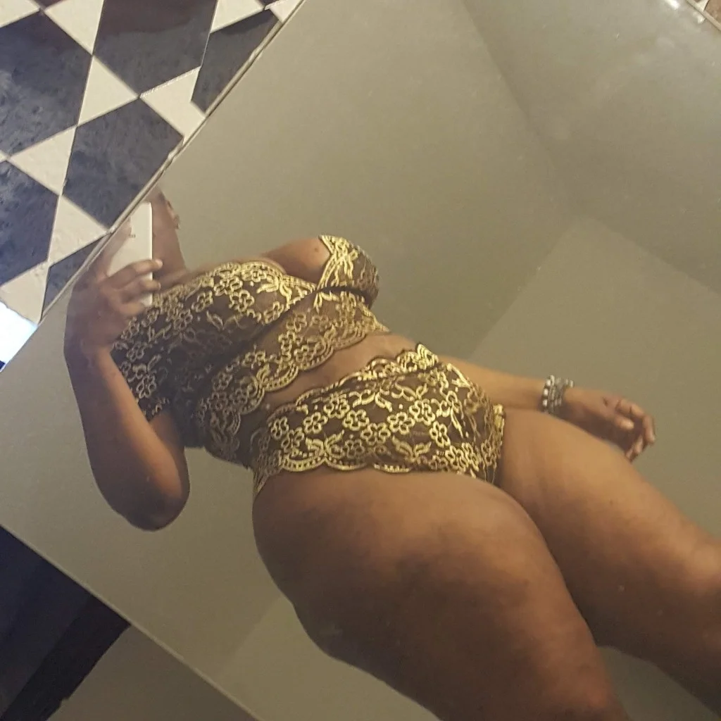 massage therapist available magic fingers and sweetest touch... in Kansas City – Women Seeking Men photo 5