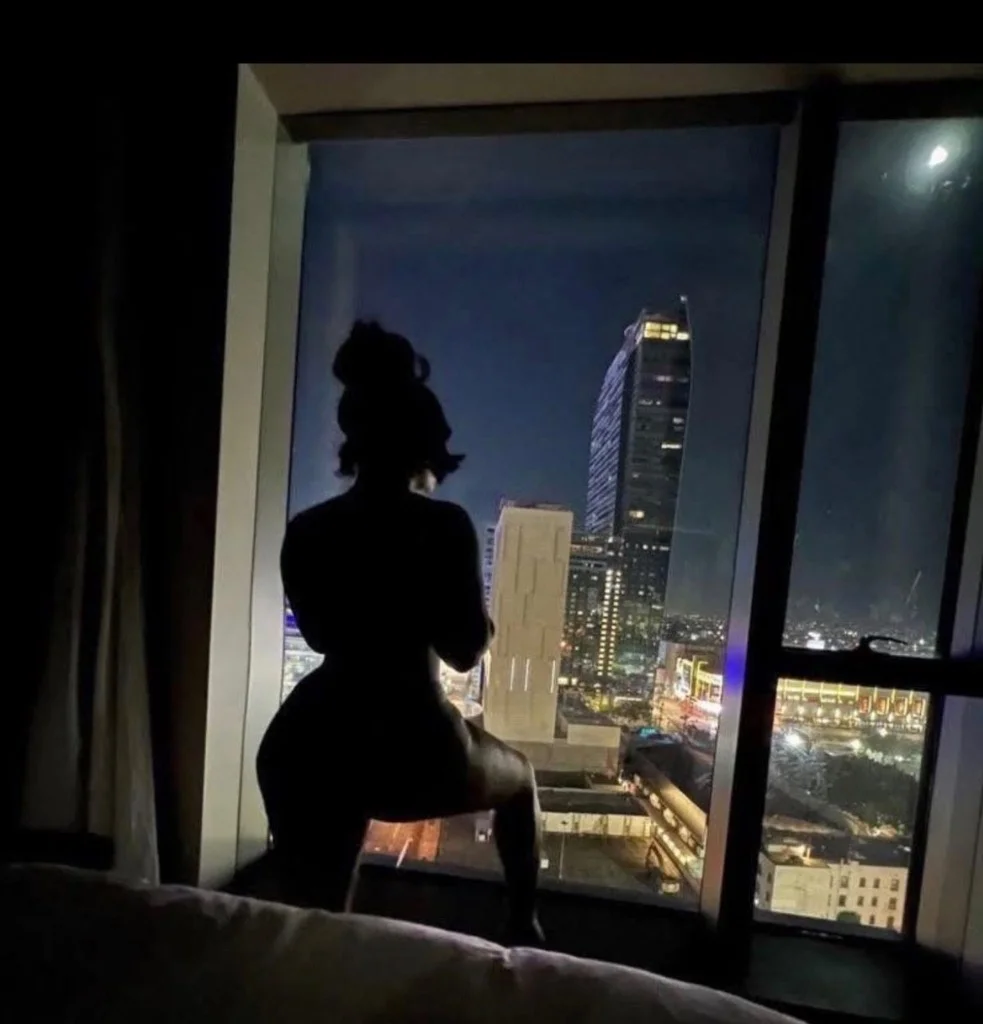 W O R L D C U P F I N E in Kansas City – Women Seeking Men photo 2