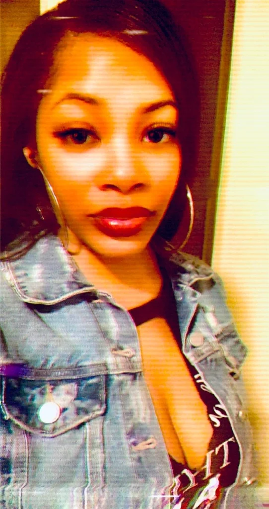 SEXY ONNA currently in Midtown I have a room so only doing a... in Kansas City – Women Seeking Men photo 4