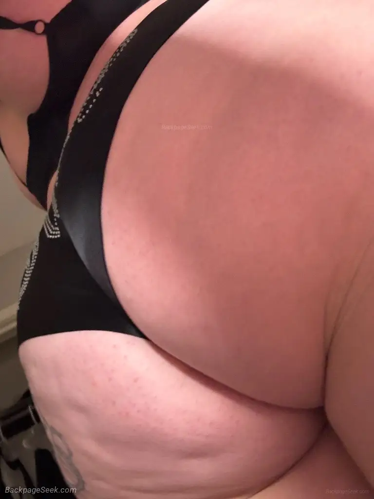Pretty Big Booty white latina girl content facetime shows COME SEE ME