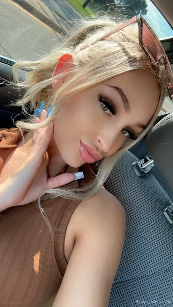 CURVY BLONDE BADDIE DADDDY LET ME PLEASE YOU YES I SELL FACE... in Kansas City – Women Seeking Men photo 4