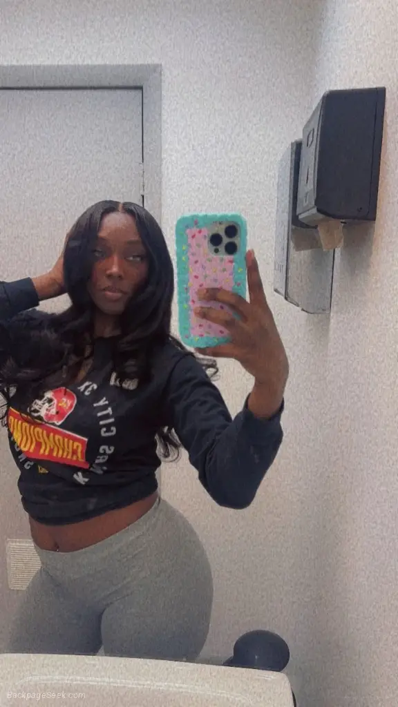 Freaky Girls in Kansas City – Women Seeking Men photo 4