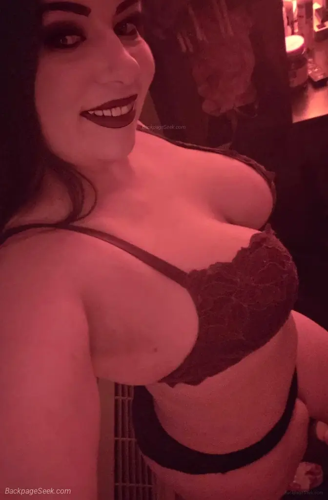 READ AD Reviewed Captivating Mezmerizing Sexy Kelsey Lee NO... in Kansas City – Women Seeking Men photo 4