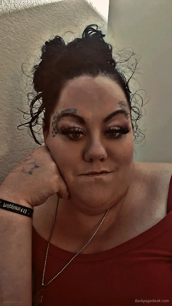 Manic Moanday special Hit Me Up in Kansas City – Women Seeking Men photo 4