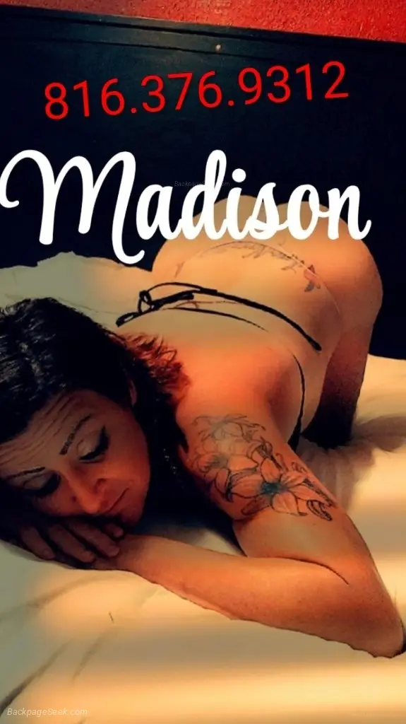 If anyone besides madison text or picks up they taking my ca... in Kansas City – Women Seeking Men photo 4