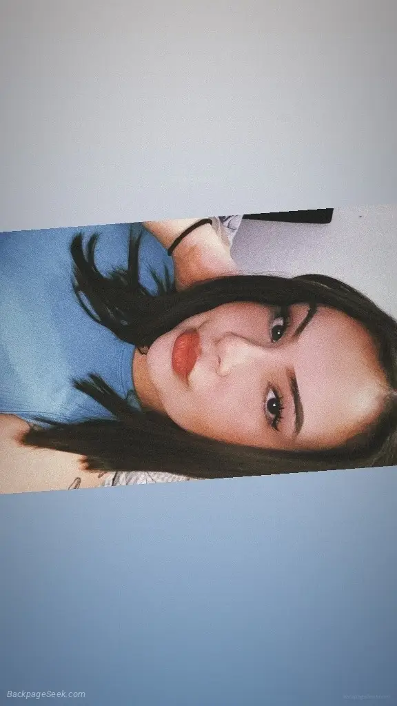 im sarah im available